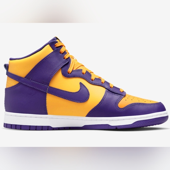 Nike Dunk High Retro  - Picture 3 of 5